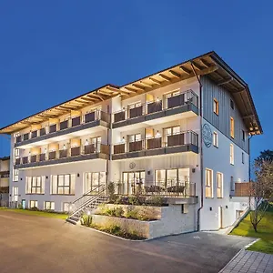 Seeblick Hotel Obing